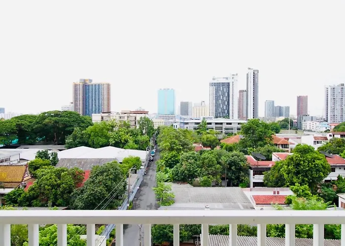 Town Sukhumvit 71